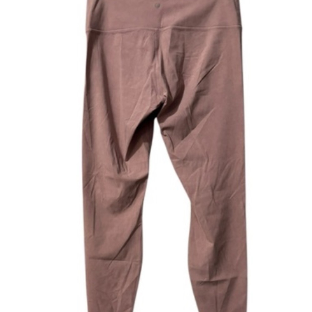 Lululemon Wunder Under High Rise Tight Pink Size 10; GREAT condition
